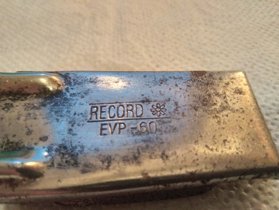 Otwieracz kapsli z korkiem Record Evp-60 Prl