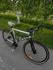 GADŻETY 300zł| Aluminiowy Rower Gravel VAPAAR |28 cali rama L | CLARIS