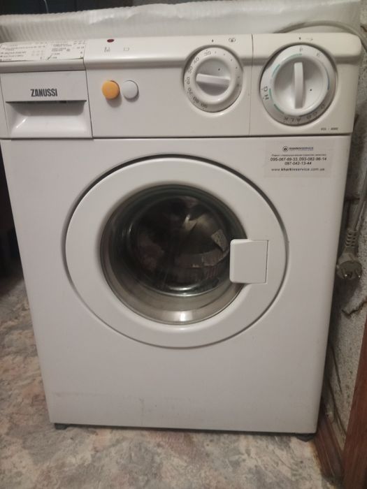 Продається б/у пральна машина Занусси fcs 800c