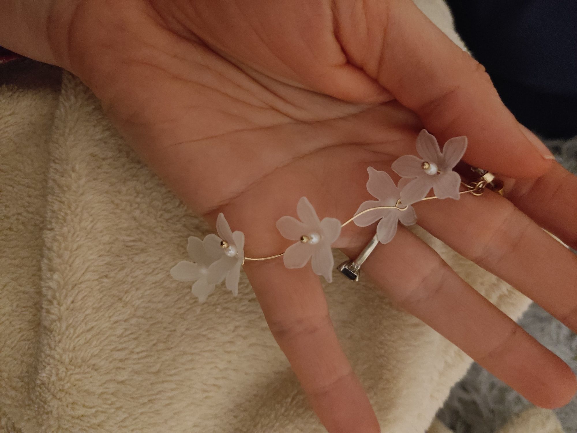 Kolczyki białe kwiaty