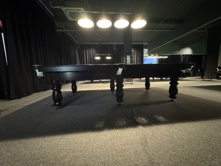 Продаються білярдні столи