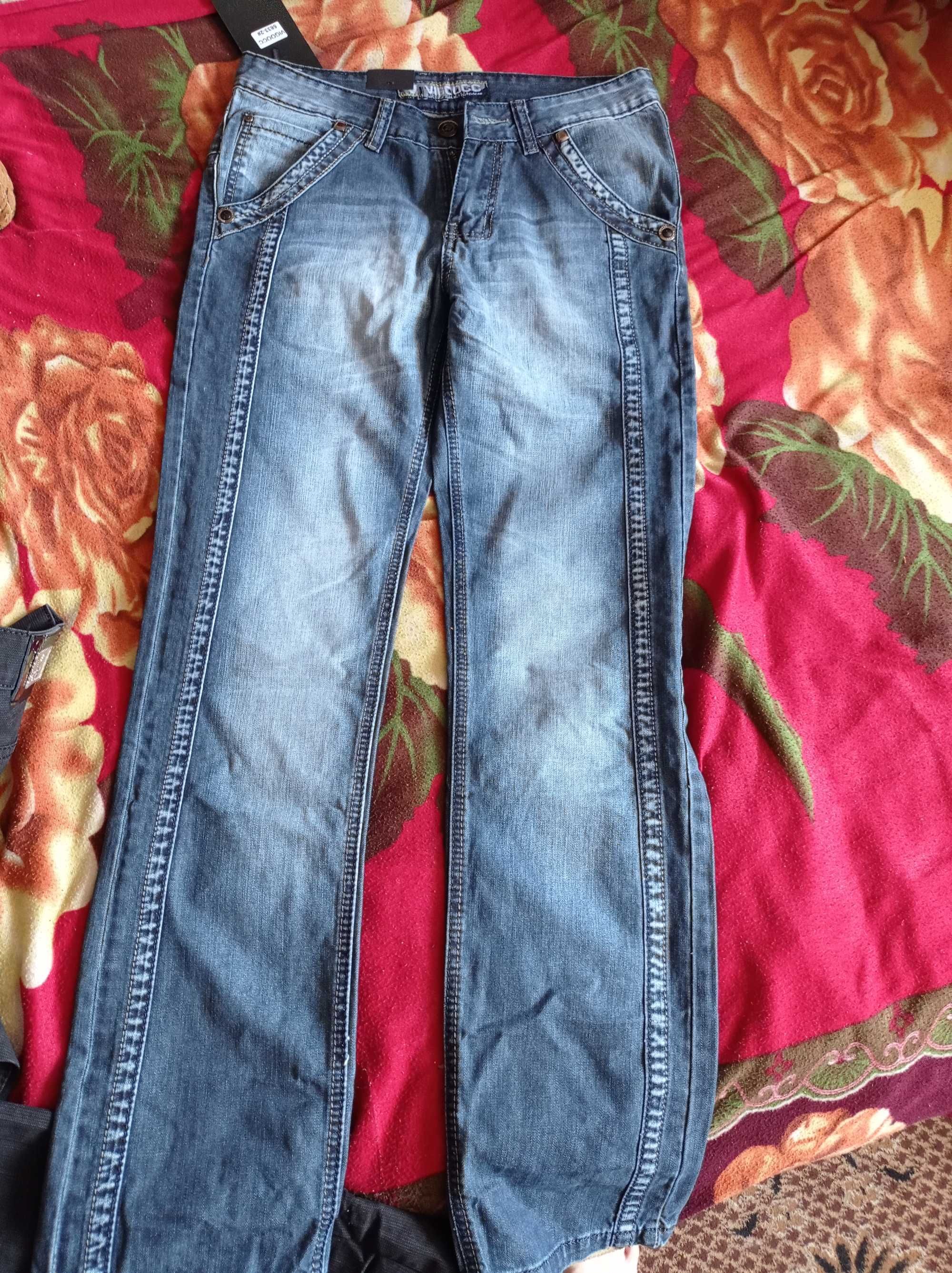 новые классные джинсы W31 L34