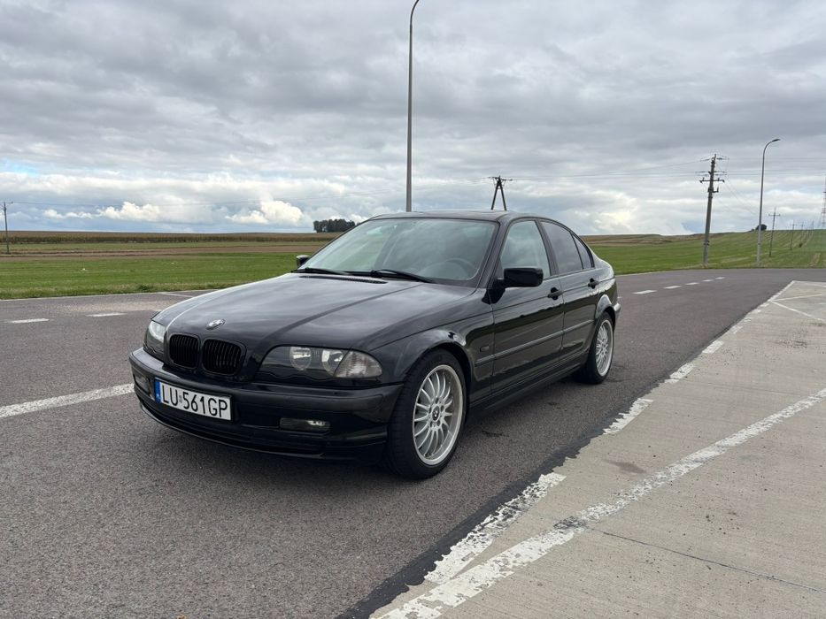 BMW E46 318i gaz, dwa komplety kół, hak