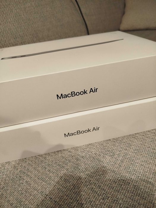 MacBook Air M3 13" 16GB RAM/256GB SSD A3113 (space gray). jak Nowy