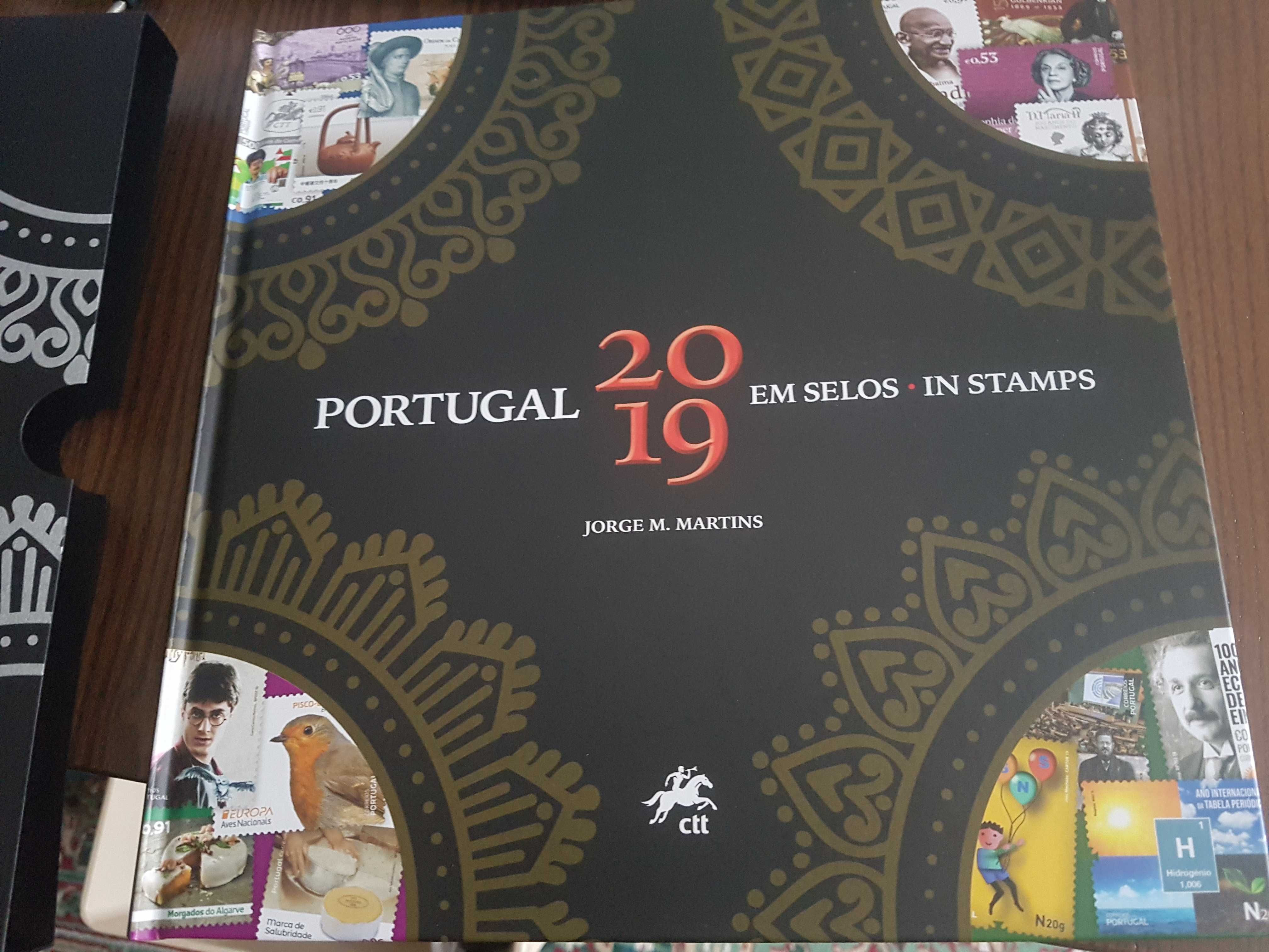 PORTUGAL EM SELOS 2019 - LIVRO ANUAL CTT SEM SELOS