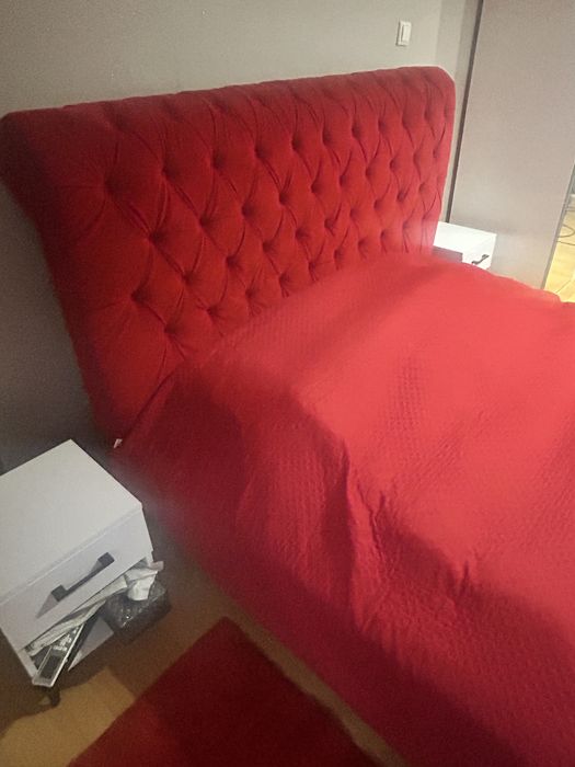 Lòżko łoże plus fotel uszak welur czerwony 160x200 Piekny zestaw