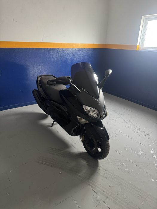 Yamaha T-max 500 como novo