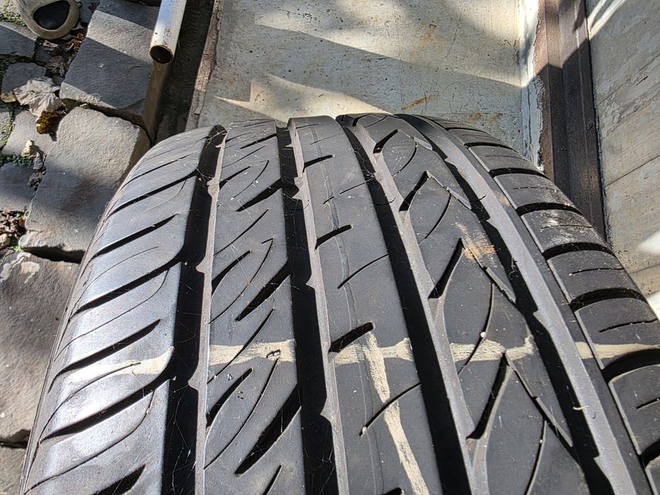 Шини літні Gislaved 235/45 R18 Y XL
