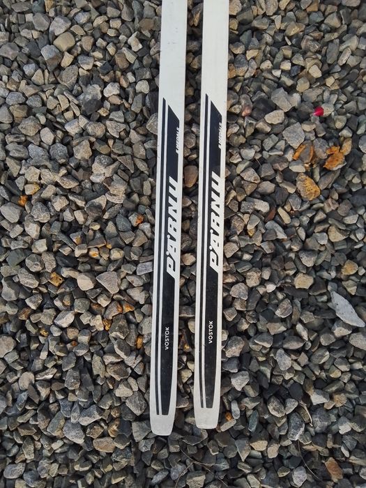 Narty biegowe drewniane stare narty vostok