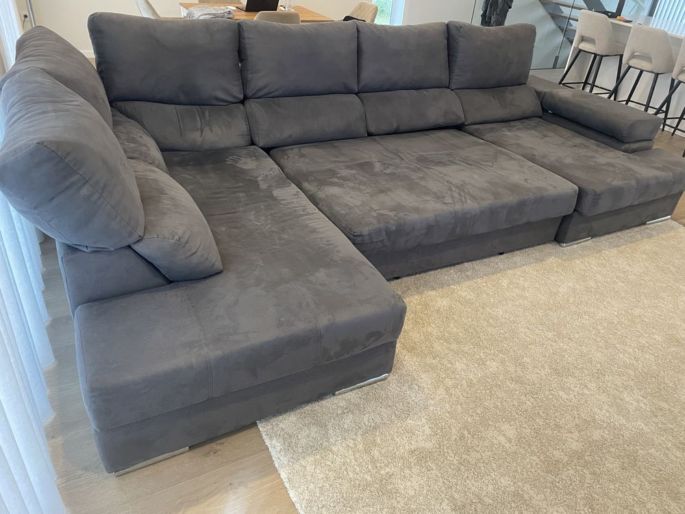 Sofá com curva e chaise long