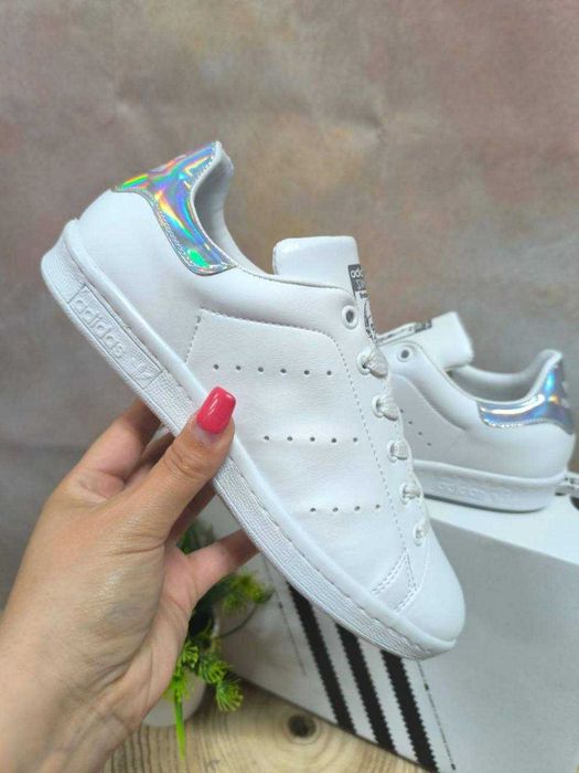 Sapatilhas disponíveis do 36 ao 41 várias cores