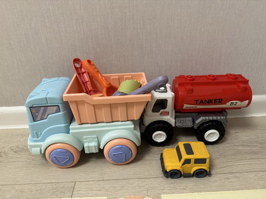 Іграшки дитячі набір