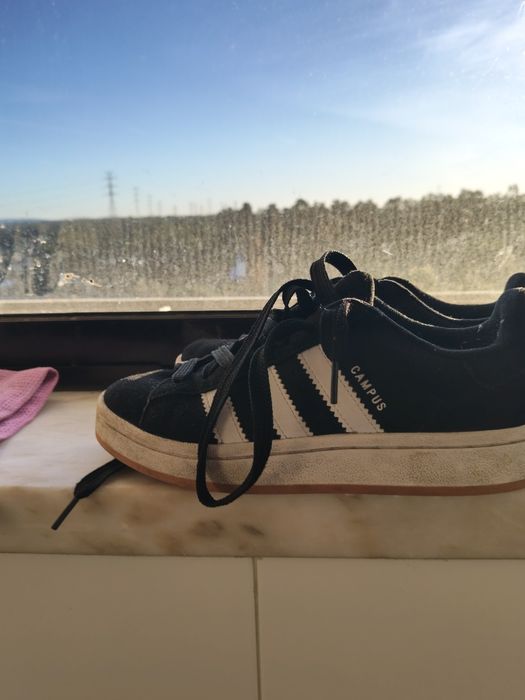 Tênis adidas campus