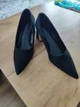 Buty na obcasie czarne