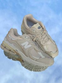 Оригінальні кросівки New Balance 2002R Protection Pack Sandstone -