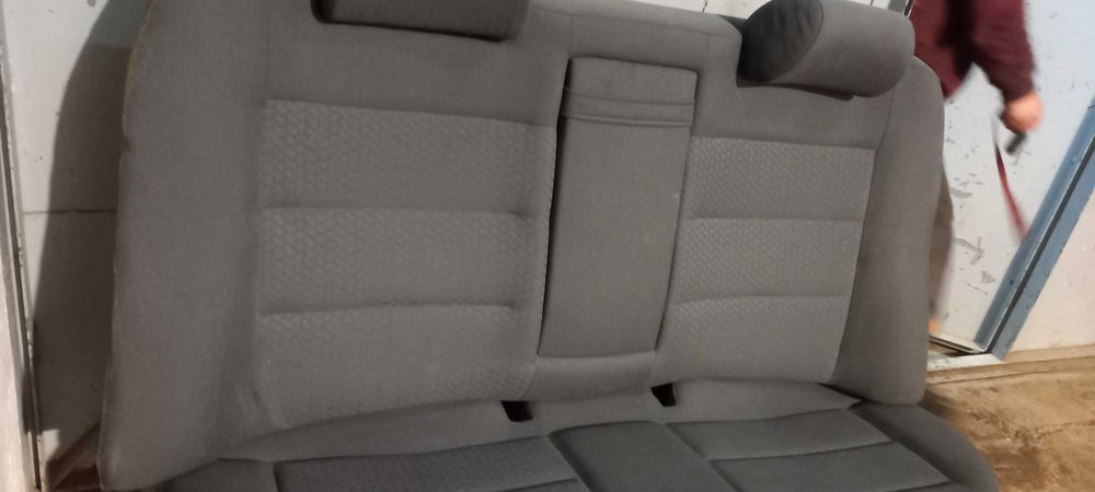 Fotele kubełki + kanapa tylna Audi A4 B5 przed liftem sedan kpl