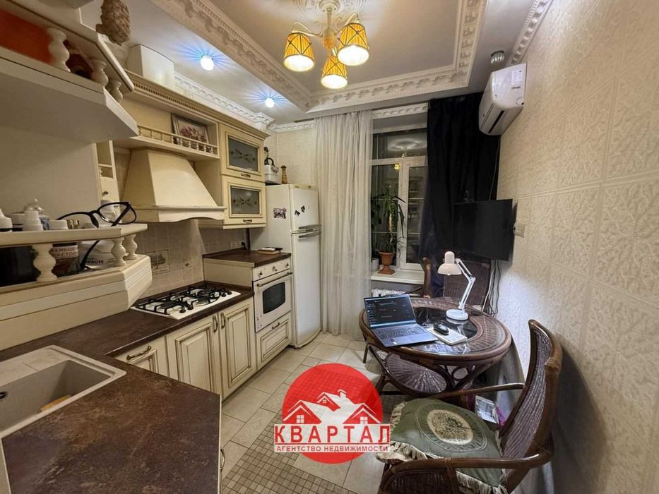 Продается 2-х комнатная полнометражная квартира на Мира