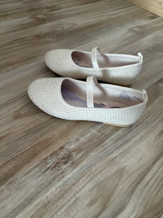 Продам туфлі фірми h&m.