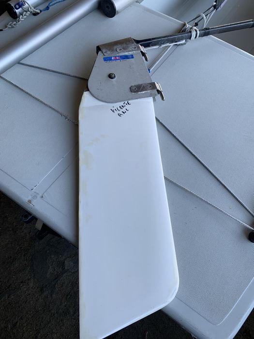 Barco/ vela ligeira Laser 4.7