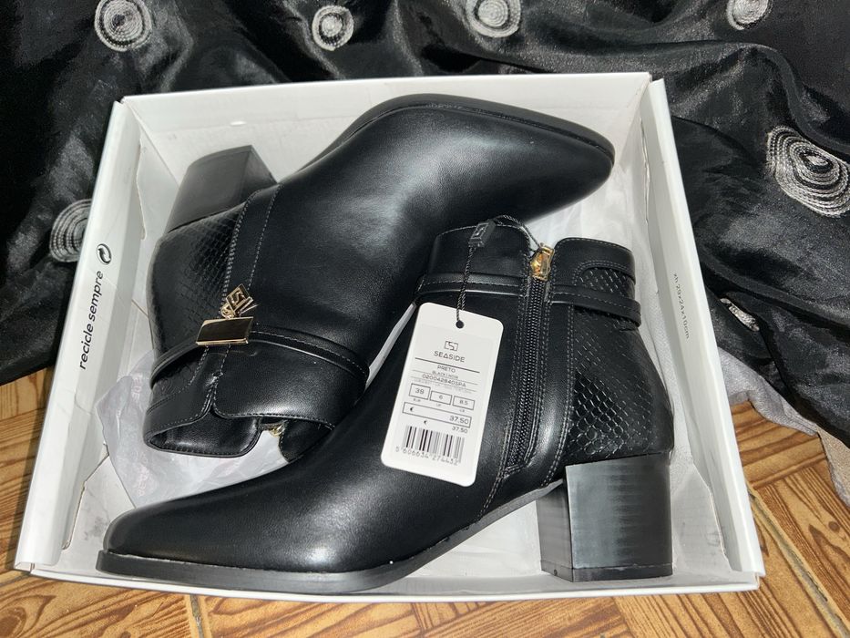 BOTAS NOVAS seadside