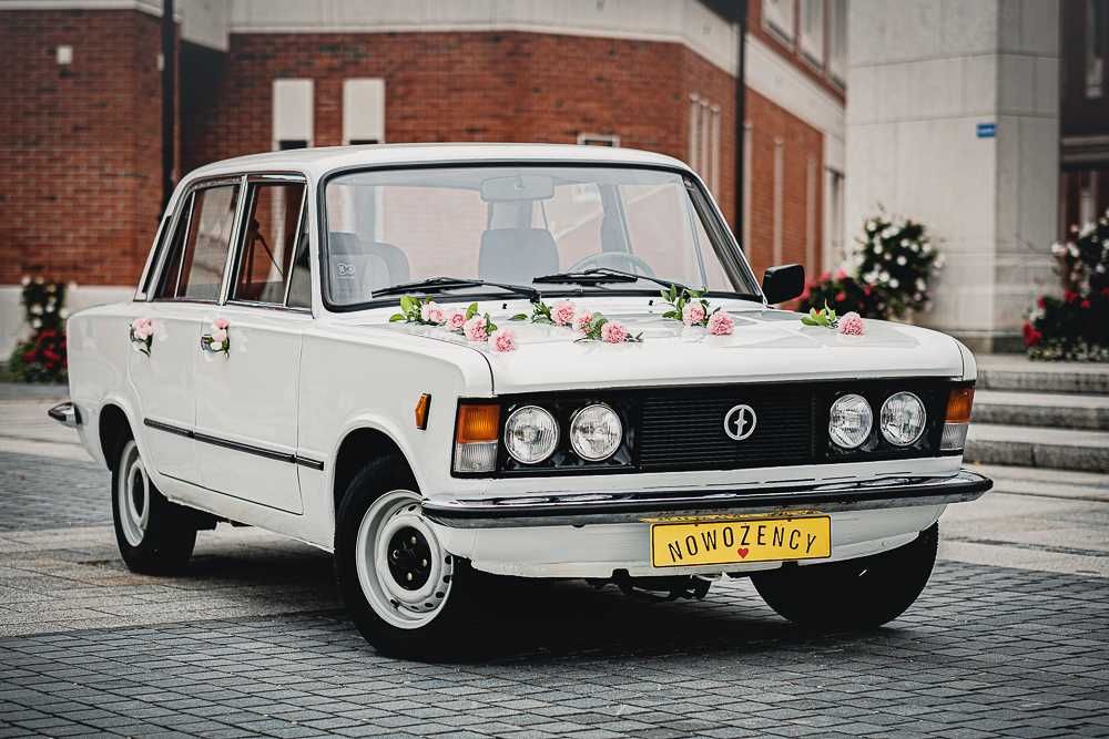 Zabytkowy samochód do ślubu FIAT 125p auto ślub wesele retro klasyk
