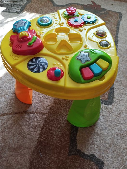 Stolik muzyczny, zabawka interaktywna