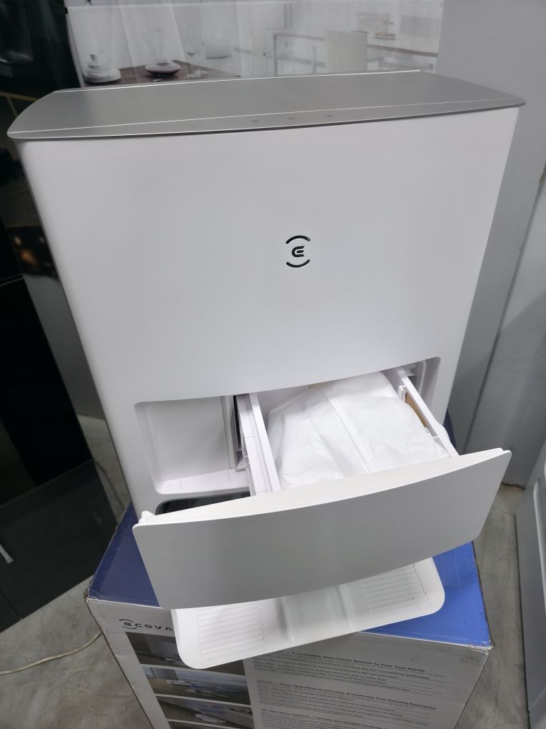 Новий ECOVACS миючий робот пилосос DEEBOT X1 E OMNI  миюча станція
