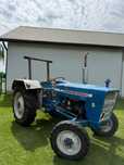 Ford 2000s, bdb stan, 40km/h,