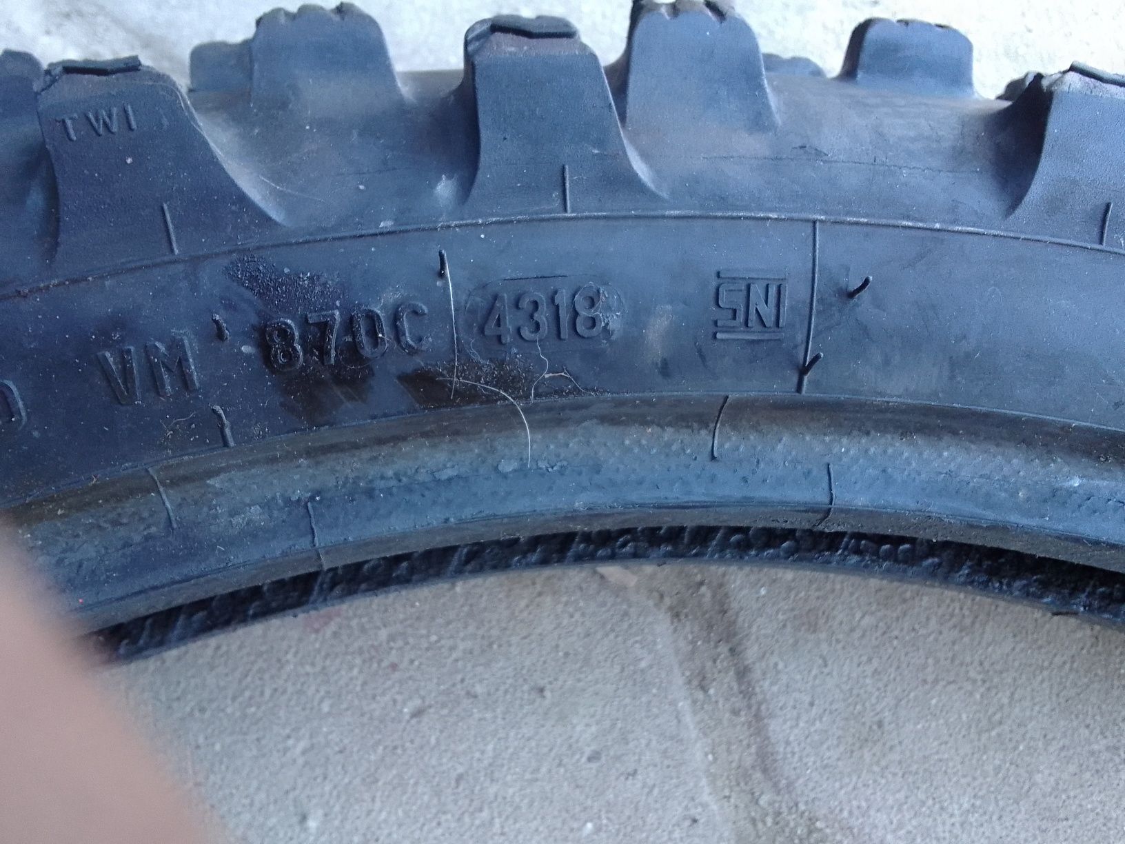 Opona 90/100-21 METZELER