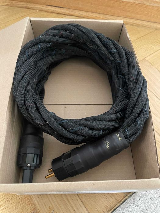 Solid Core Audio No.1 PRO 2M WTYKI FURUTECH 28/38G