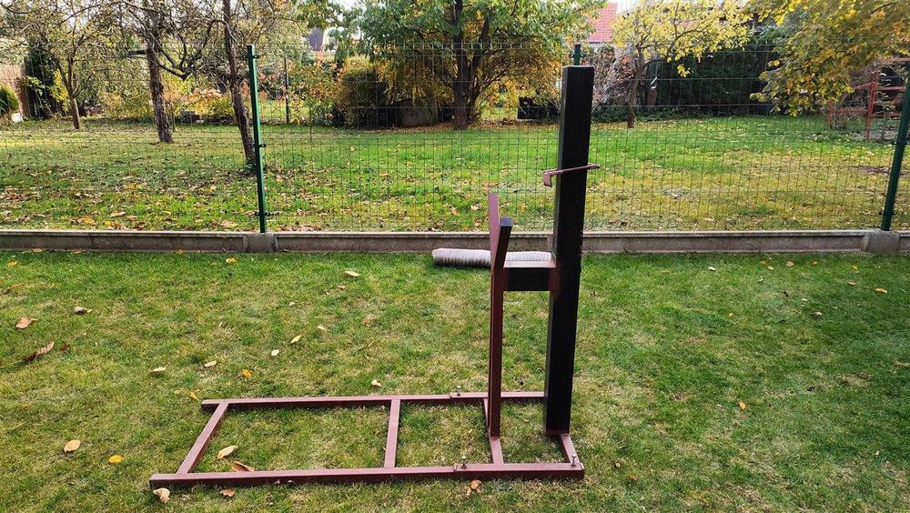 Stojak, koziołek do cięcia drewna w pojedynkę przez jedną osobę.