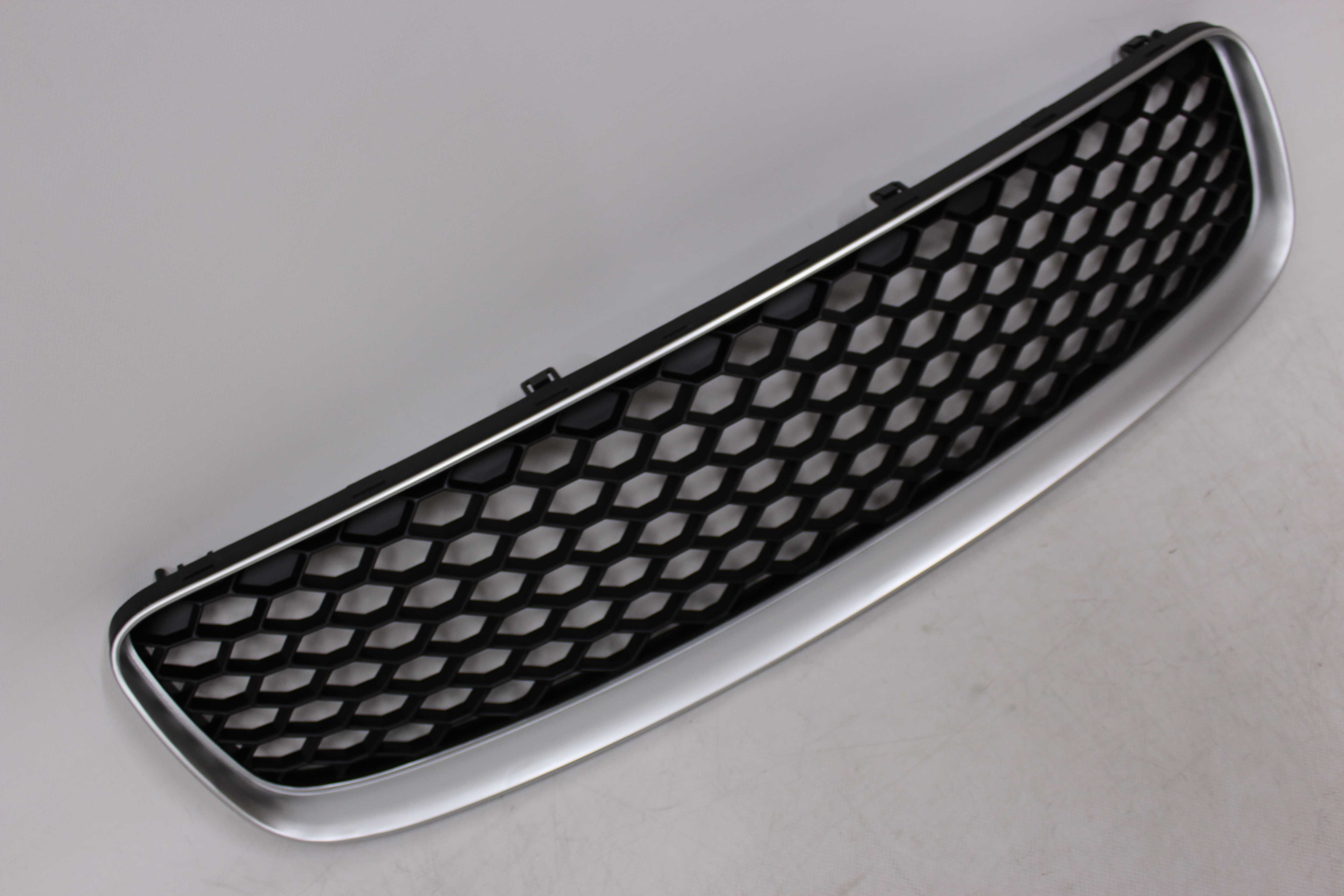 GRILL Atrapa chłodnicy AUDI TT 8N 99-06 Plaster Miodu TUNING Wysyłka