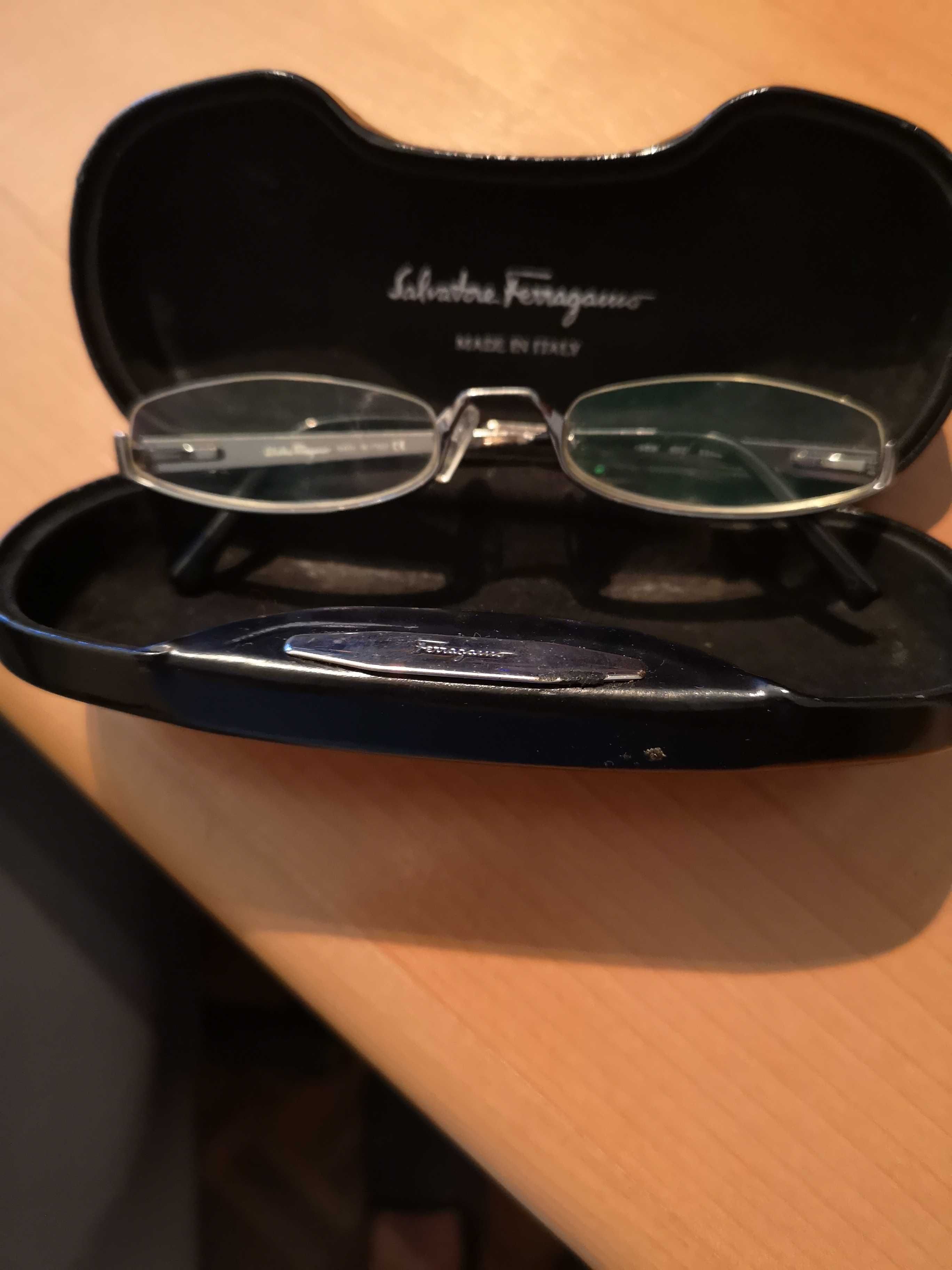Armações de óculos de grandes marcas como novas