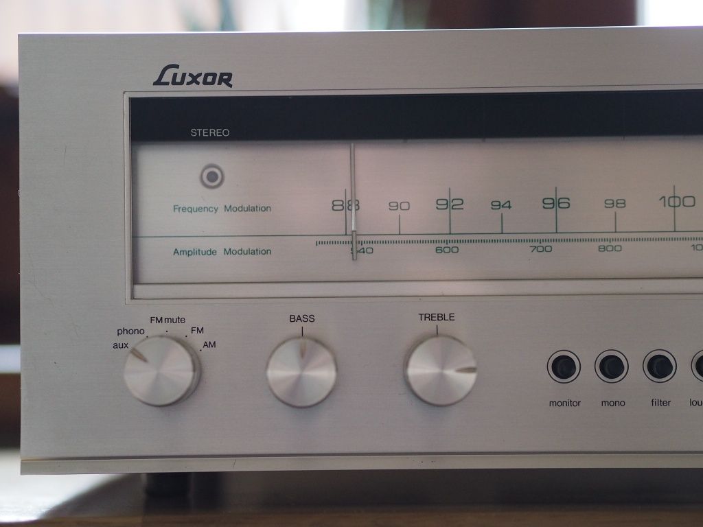 Amplituner Luxor 3079 35W (szwedzki Luxman)