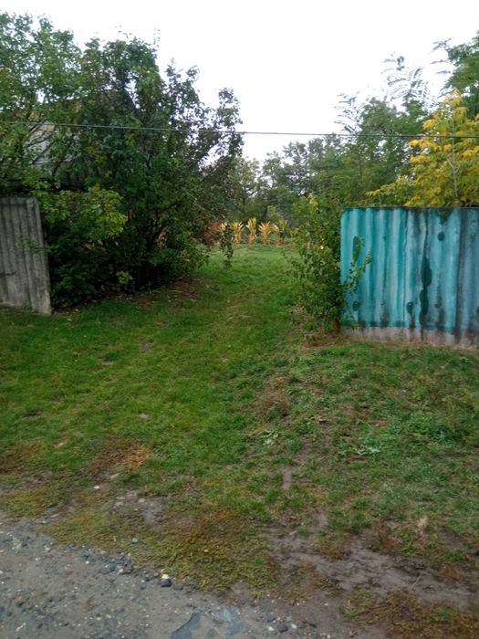 Продам будинок  з землею