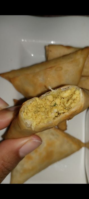 Salgados, chamusas de carne e crepes de legumes