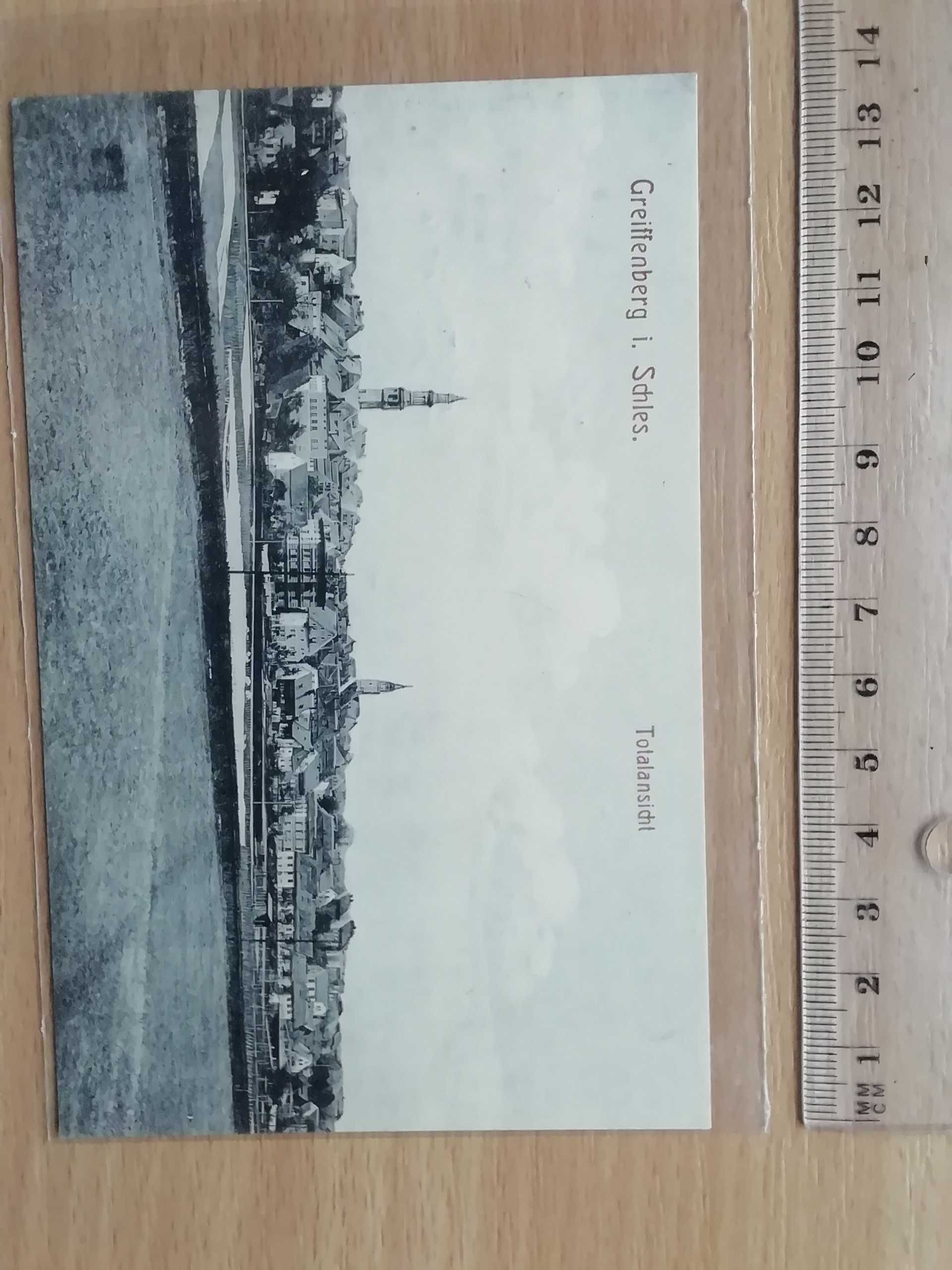Kolekcja pocztówek i kart starych z różnych okresów