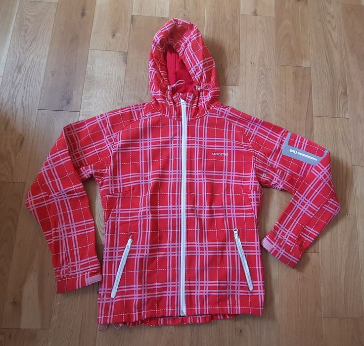 Kurtka/ bluza softshell norweskiej firmy SKOGSTAD, polar S/ 158/164