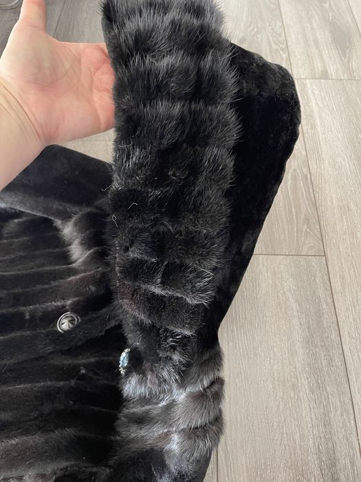 Шуба из мутона (натуральне хутро)