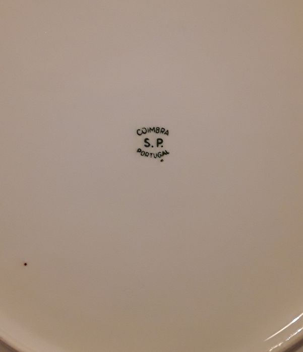 Prato grande em porcelana S. P. Coimbra - Folhas de Outono