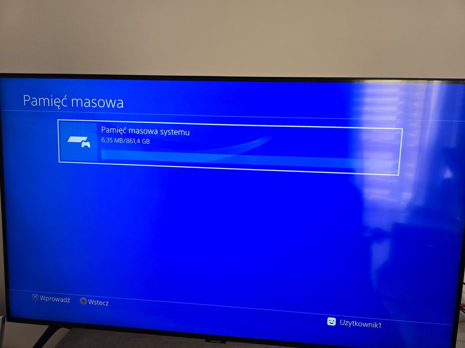 PlayStation 4 860GB plus Pad