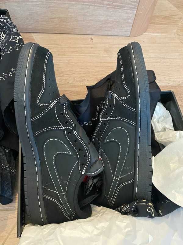 Travis Scott Black Phantom  Jordan 1 Retro Low OG SP 43
