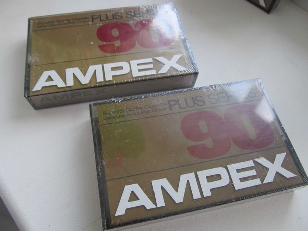 Запаковані аудіокасети Ampex Plus Series C90
