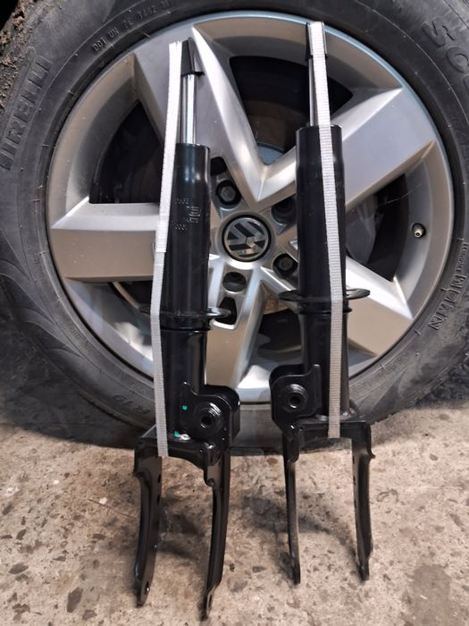 Амортизатори, передні стойкі VW Touareg 1,Таурек,ТаурегРозборка шрот
