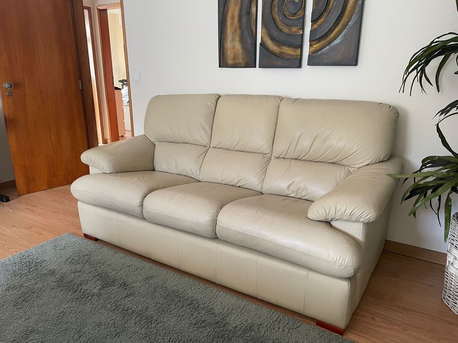 Conjunto Sofás de Pele (Bege)