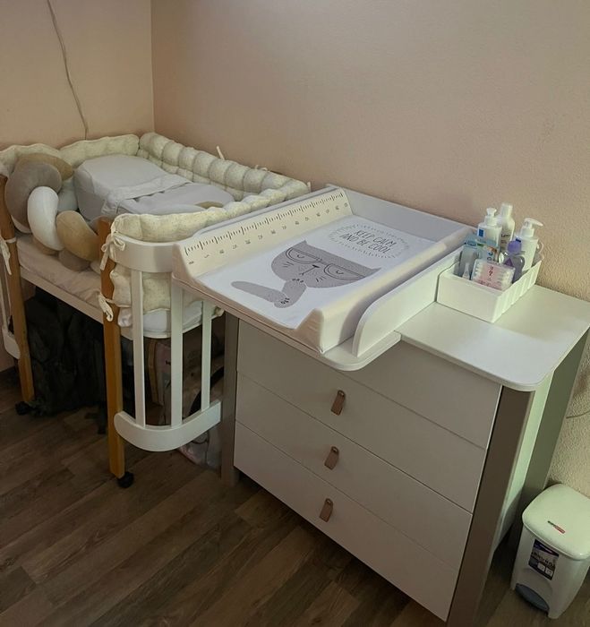 Кроватка мама вколи зала, Комод, Коляска,Автокрісло, Стульчик, Стілець