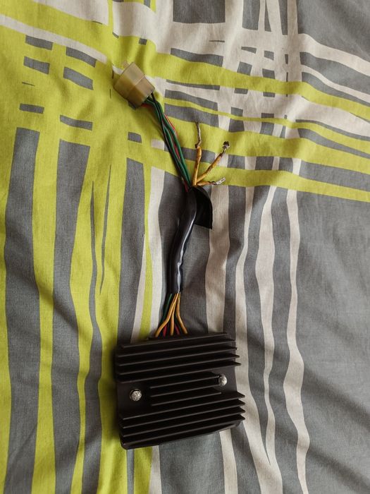 Регулятор напряжения Honda VFR800 Vtec 02-10