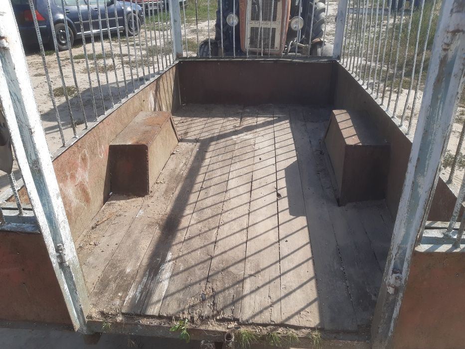 Przyczepka dwukółka rolnicza jednoosiówka