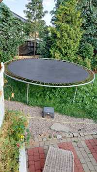 Duza trampolina 4,20m.