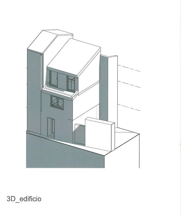 Casa para recuperar com projeto, 3 andares